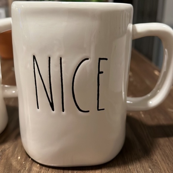 RAE DUNN CHRISTMAS NAUGHTY AND NICE COFFEE / TEA MUGS - GREAT CONDITION - Picture 11 of 17